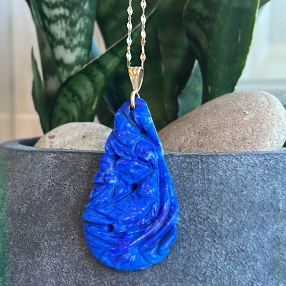 14 karat gold and lapis pendant - Picture 11 of 13